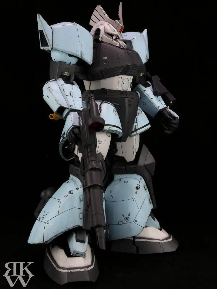 バンダイ MG 1/100 MS-14B ユーマ・ライトニング専用高機動型ゲルググ