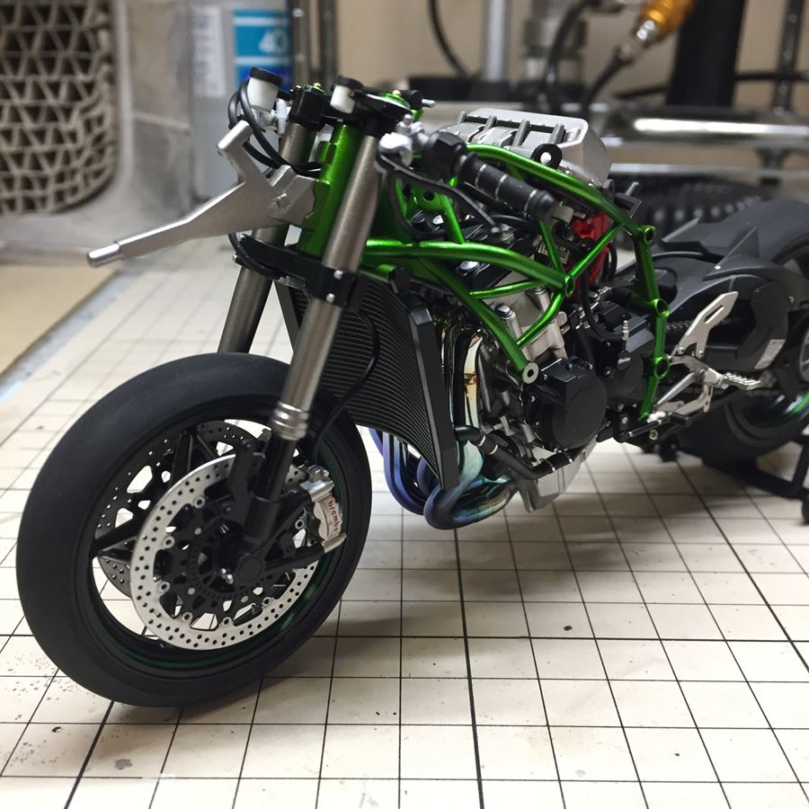 バイク模型の作り方】タミヤ1/12 カワサキ H2R 製作記7 ハンドル編
