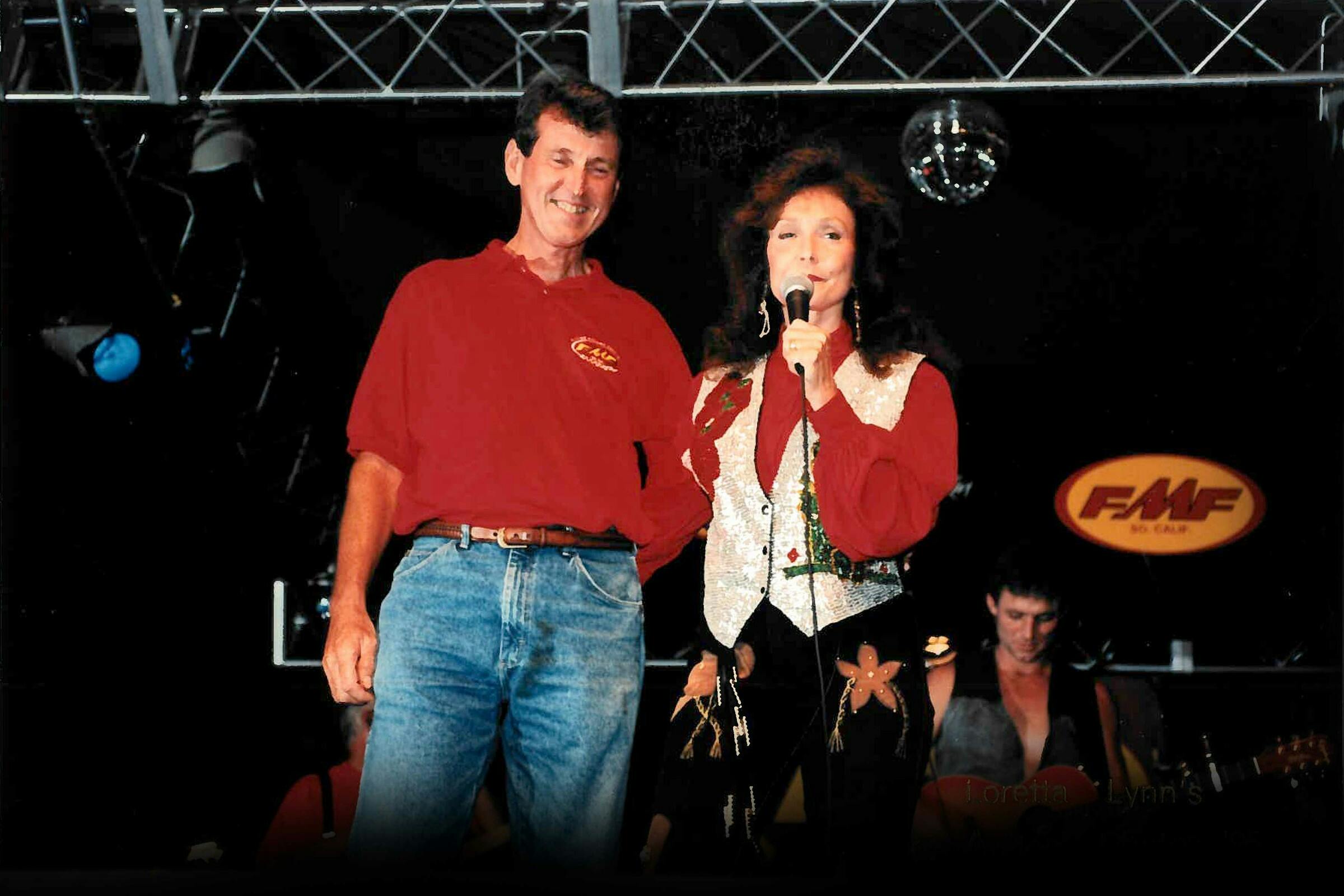 257244_big-dave-and-loretta.