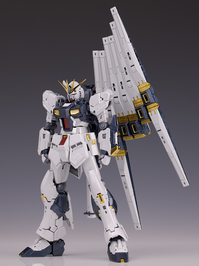 RG ガンダムベース限定 νガンダム［チタニウムフィニッシュ］ レビュー