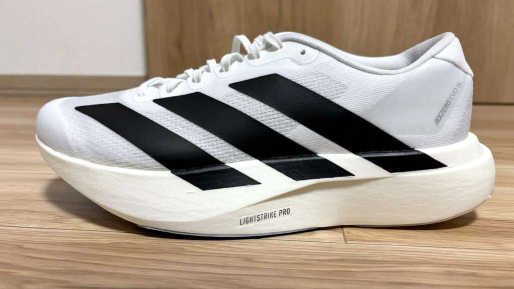 実費レビュー】アディダス Adizero EVO SLの性能を検証！8万円シューズ