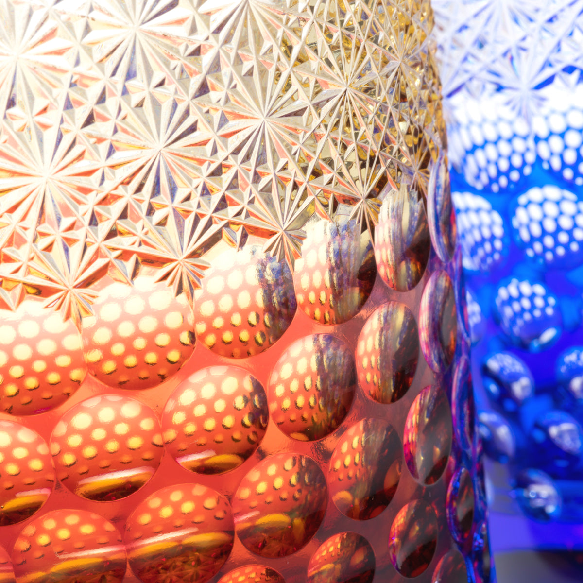 M-204 石塚春樹作 菊繋ぎに玉重文様 オールド – 硝子工房 彩鳳