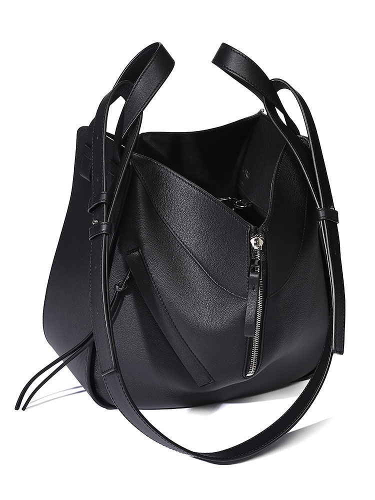 LOEWE (ロエベ) レザー ハンモックバッグ スモール LEL38730S35
