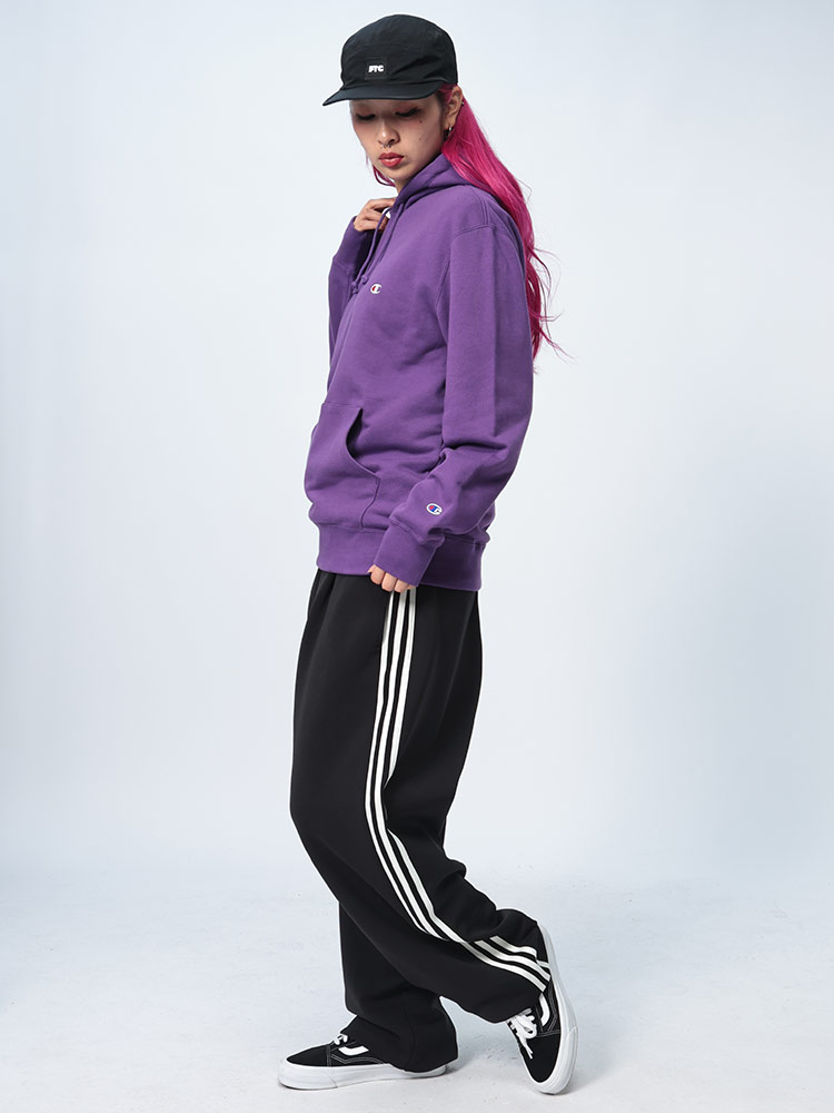 Champion (チャンピオン) 裏毛 胸ロゴ ポケット付き プルオーバー