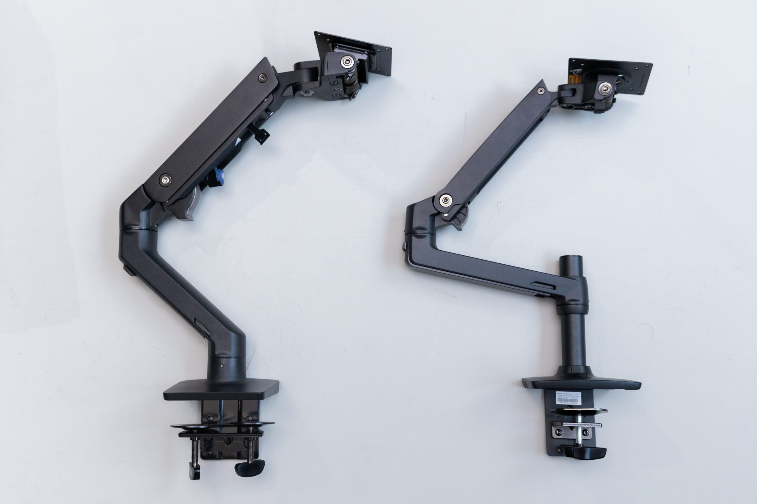 モニター下がまるまる使える！エルゴトロン LX・HXデスクモニターアーム