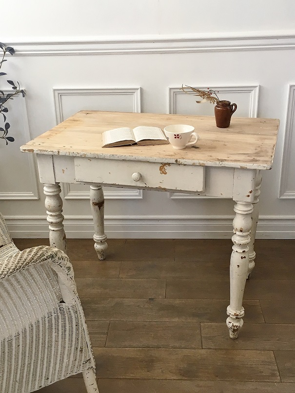 フランスシャビーシックなデスクはかわいいアンティークネットショップ