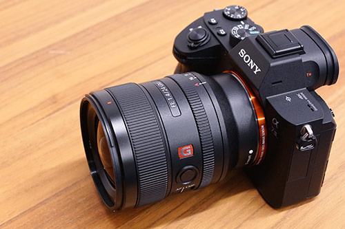 SEL24F14GM レンズレビュー 作例付き・実機で解説！｜ソニーショップ