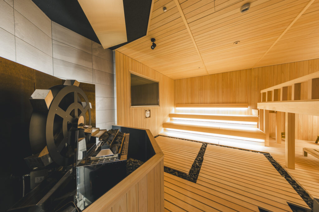 日本初を詰め込んだメンズサウナ「さふぃスパ舞子」日帰り利用再開