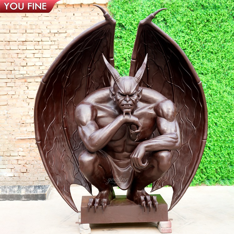 現代の屋外装飾 ブラスモンスター銅の悪魔彫刻像 ブロンズガーゴイル