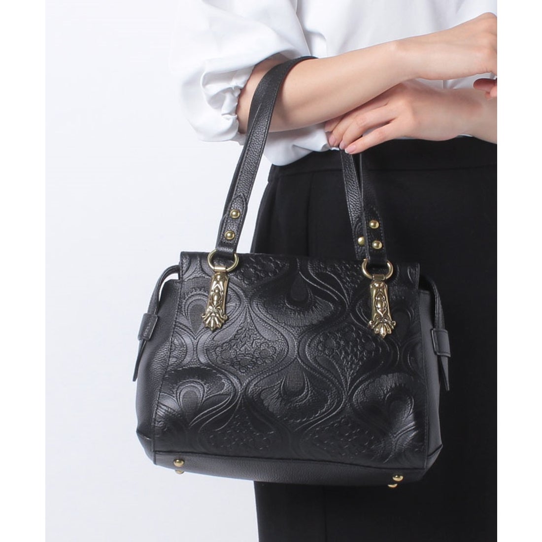 ANNA SUI ノヴァ 2wayショルダーバッグ ブラック -人気ブランドの