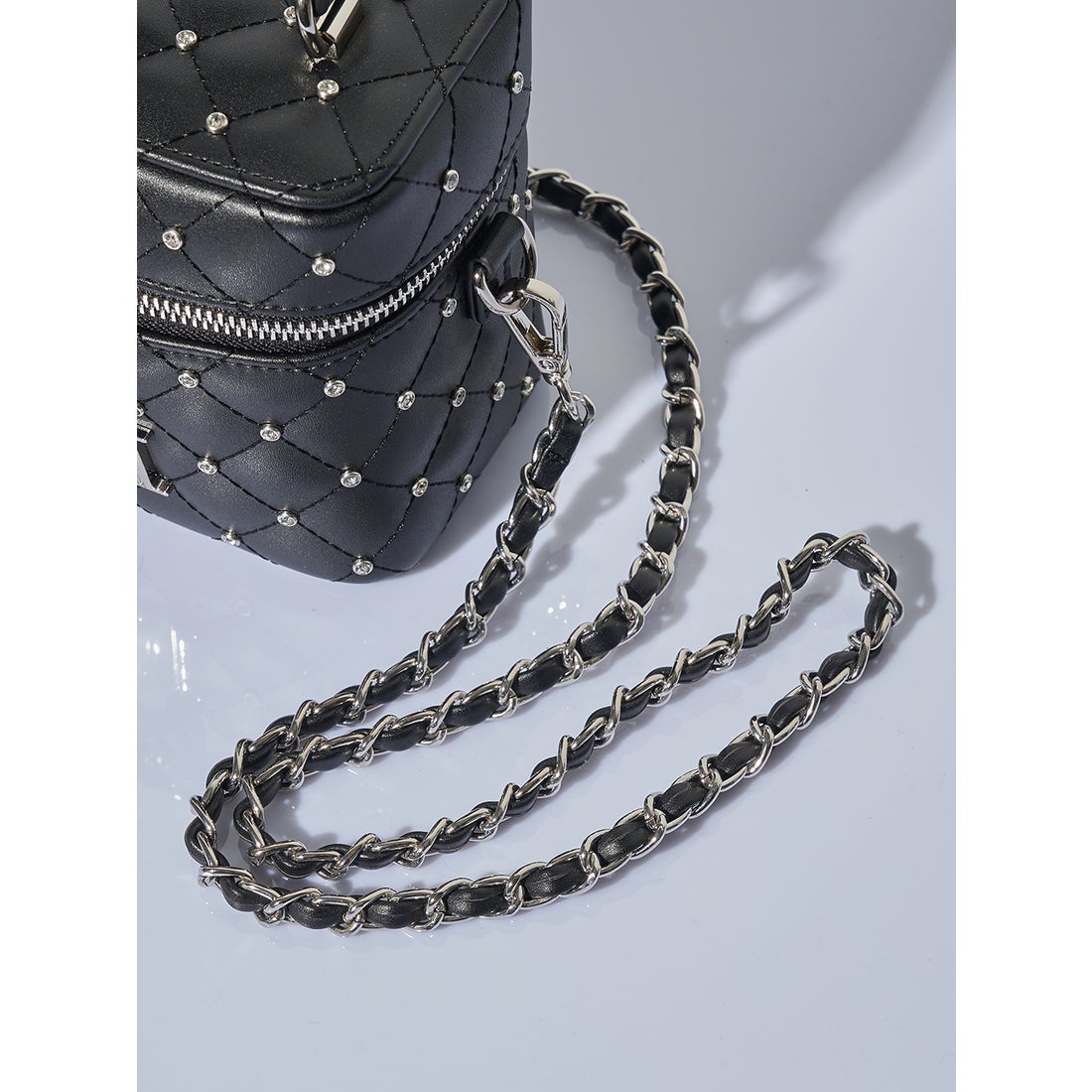 ダーリッチ Darich キルティングビジュースクエアミニバッグ