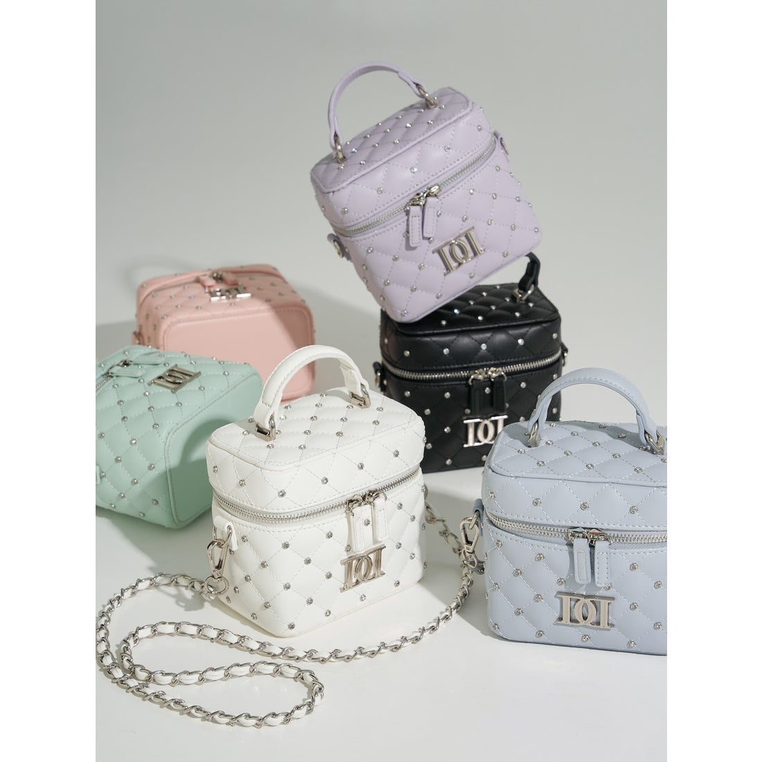 ダーリッチ Darich キルティングビジュースクエアミニバッグ （ピンク