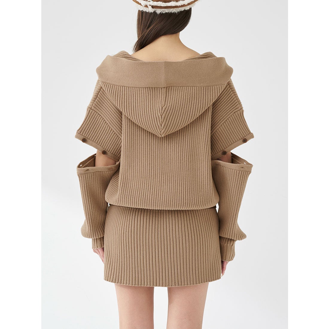 ダーリッチ Darich ローウエストデザインニットワンピース （モカ