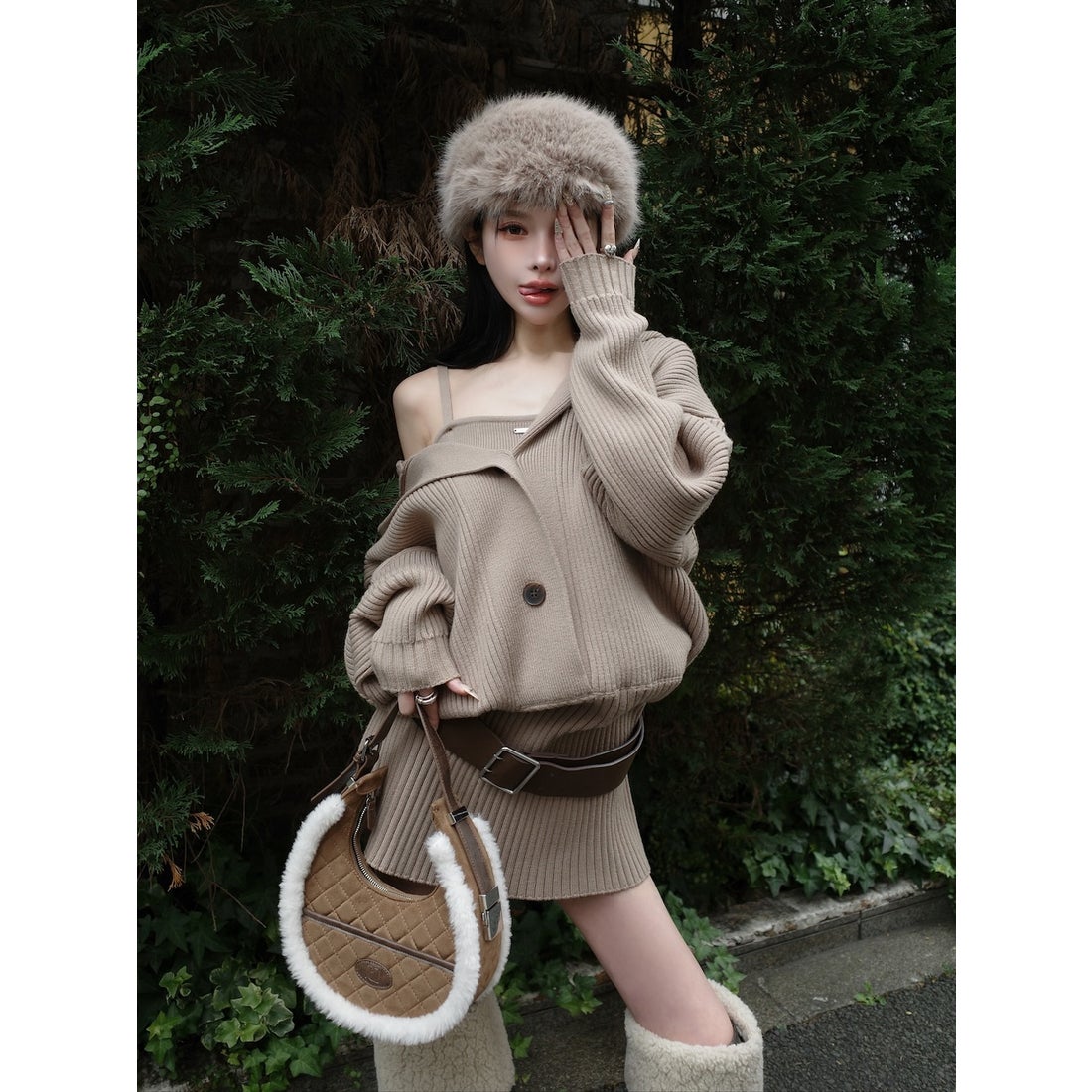 ダーリッチ Darich ローウエストデザインニットワンピース （モカ