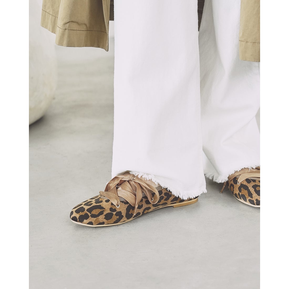 リボン レースアップ バレエシューズ （レオパード柄 サテン） -Emma