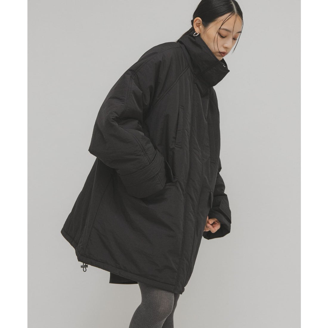 ケービーエフ KBF モンスターパテッドミドルコート （ブラック