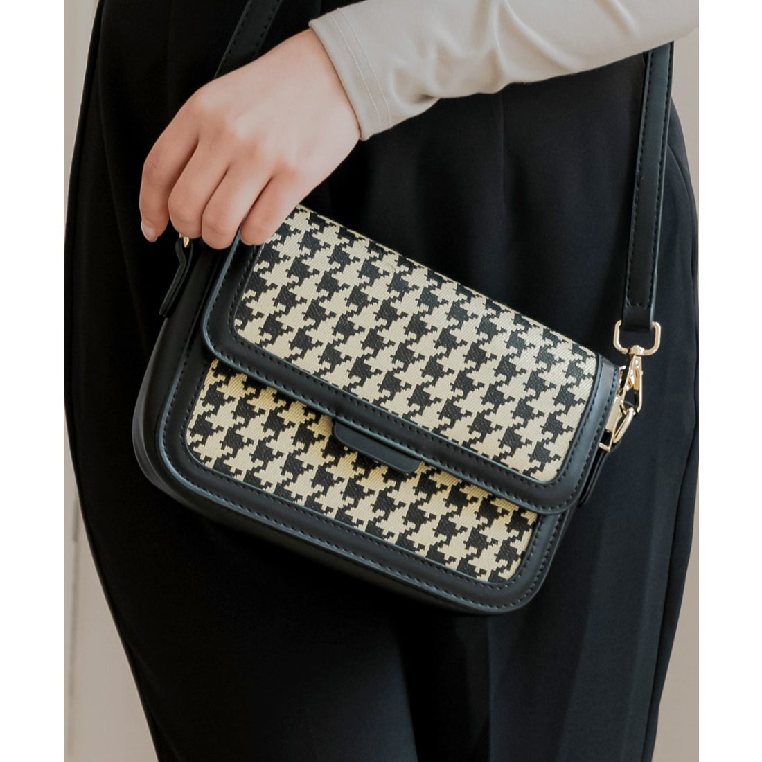 ジュリアブティック JULIA BOUTIQUE 千鳥柄ショルダーバッグ [24639