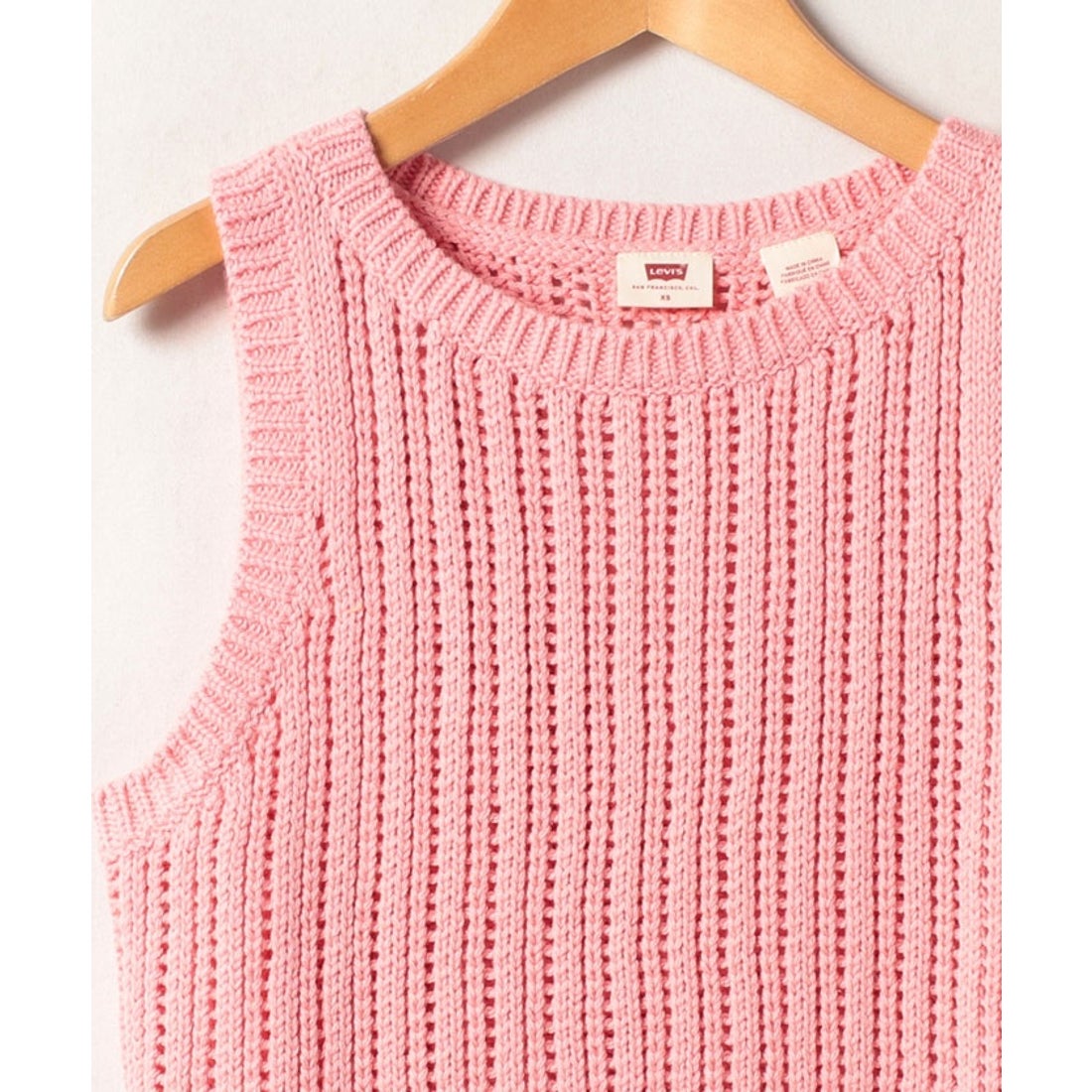 リーバイス LEVI'S ニットベスト ピンク QUARTZ （ピンク
