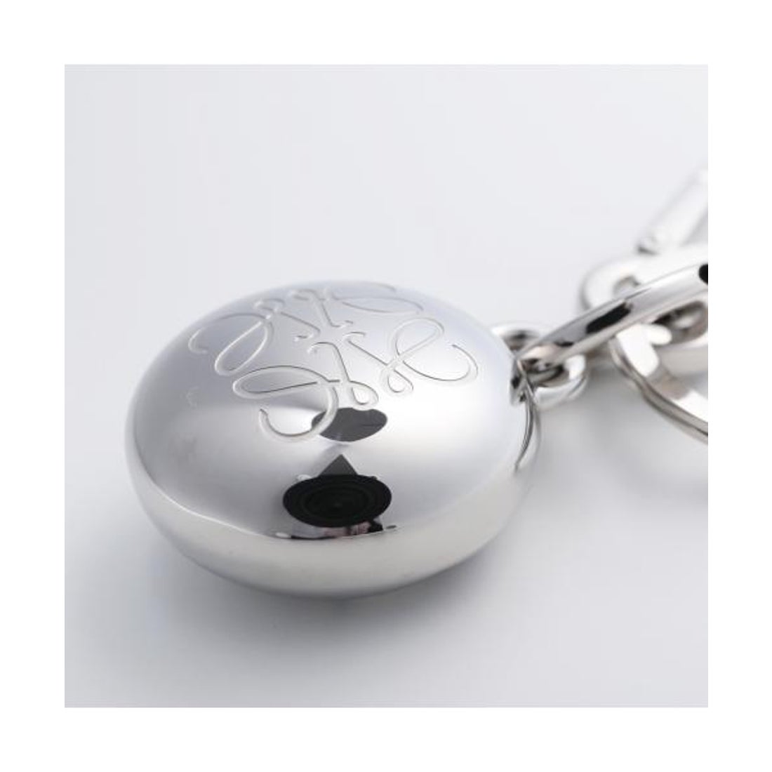 ロエベ LOEWE LOEWE キーリング PEBBLE ペブル C621231X07 （9230
