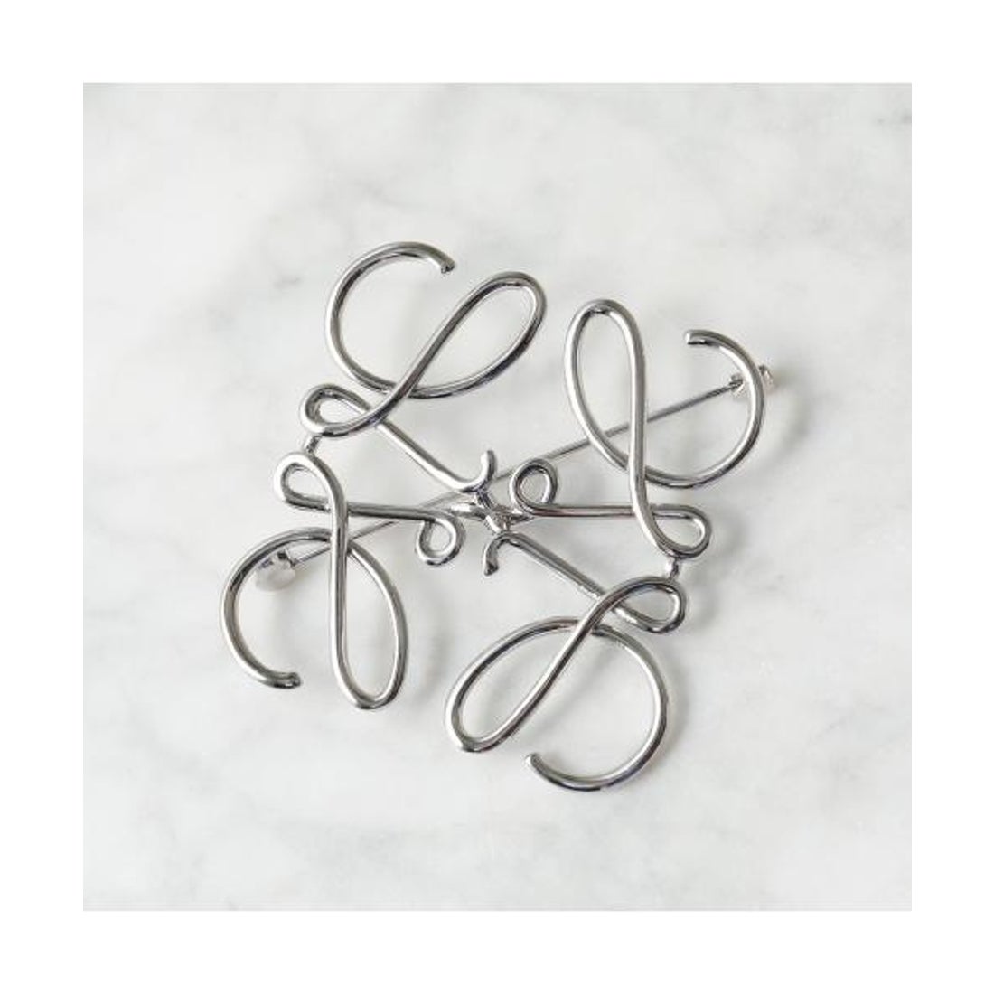 ロエベ LOEWE LOEWE ブローチ ANAGRAM BROOCH アナグラム （25020/8130
