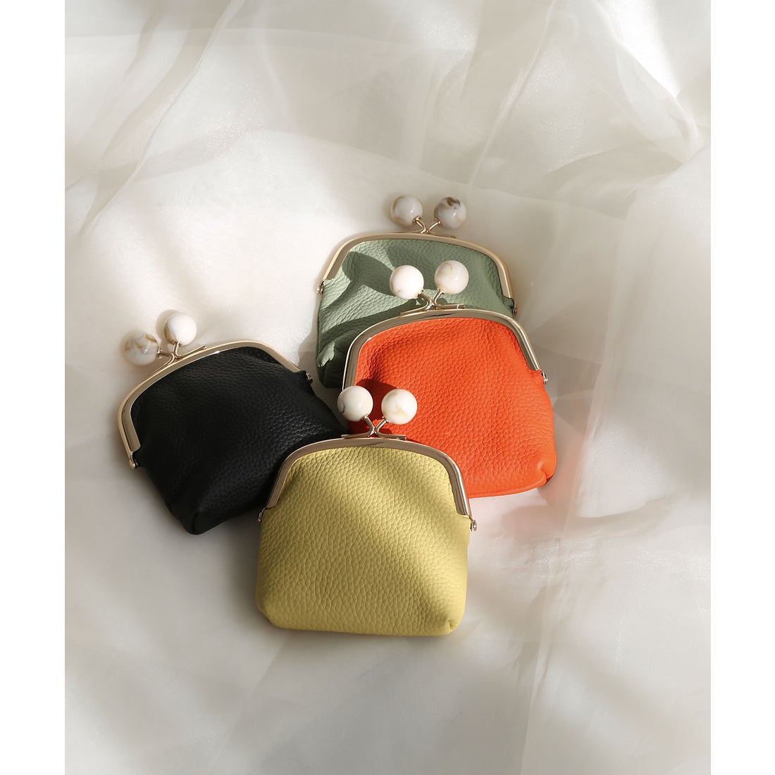 コレカラ colleca la シボレザーがま口ポーチ/財布 （イエロー