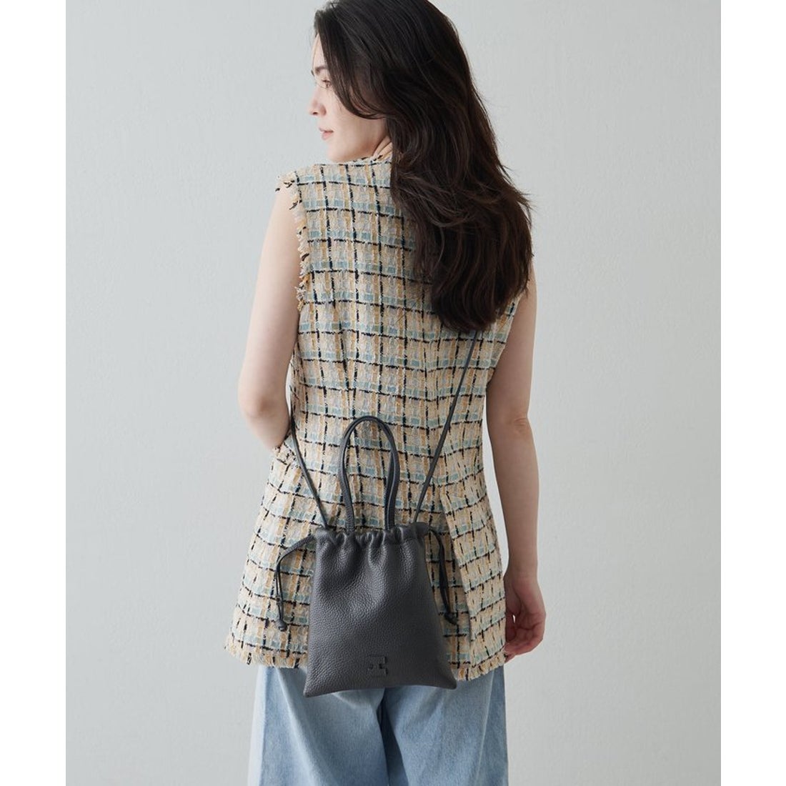 イアクッチ IACUCCI グラネッロ CERVO （charcoal） - ファッション