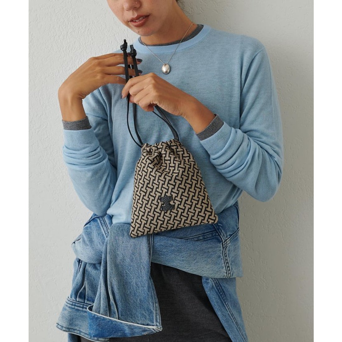 イアクッチ IACUCCI モノグランマ ポーチJACQUARD/RUGA （black） -靴