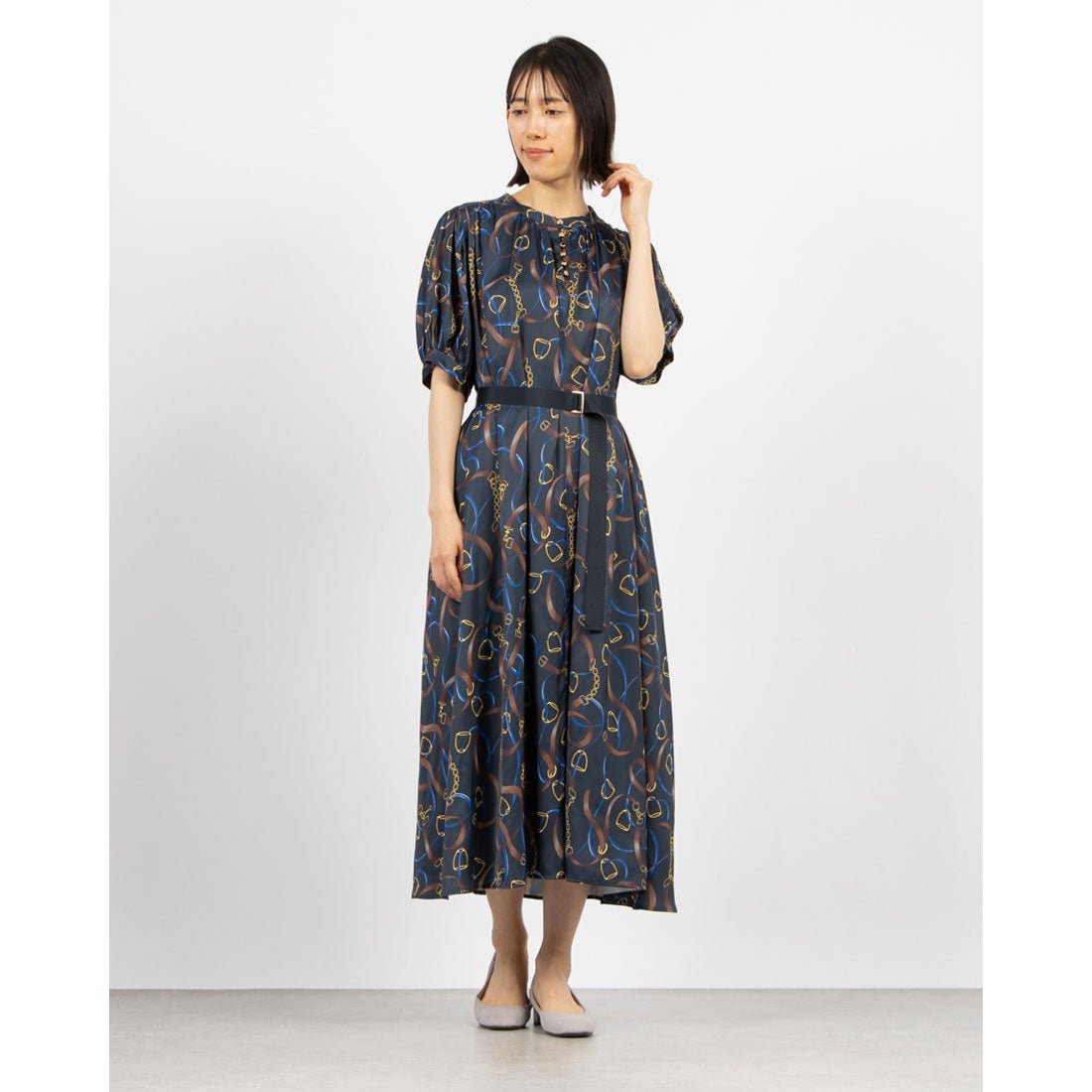 トーナル TONAL スカーフカッセンギャザー半袖ワンピース （ネイビー