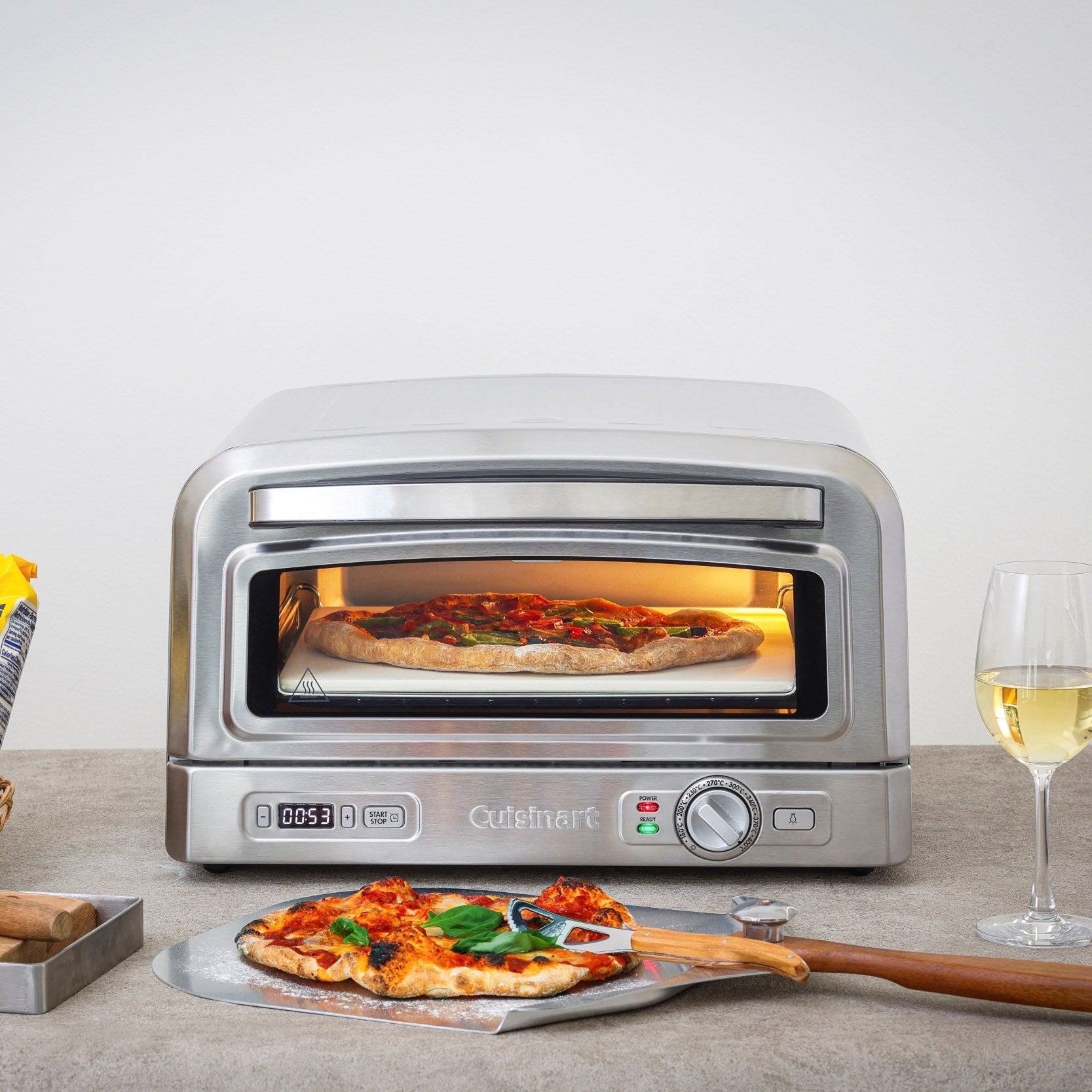 まるで石窯！クイジナートのピザオーブンが新発売｜SENLY