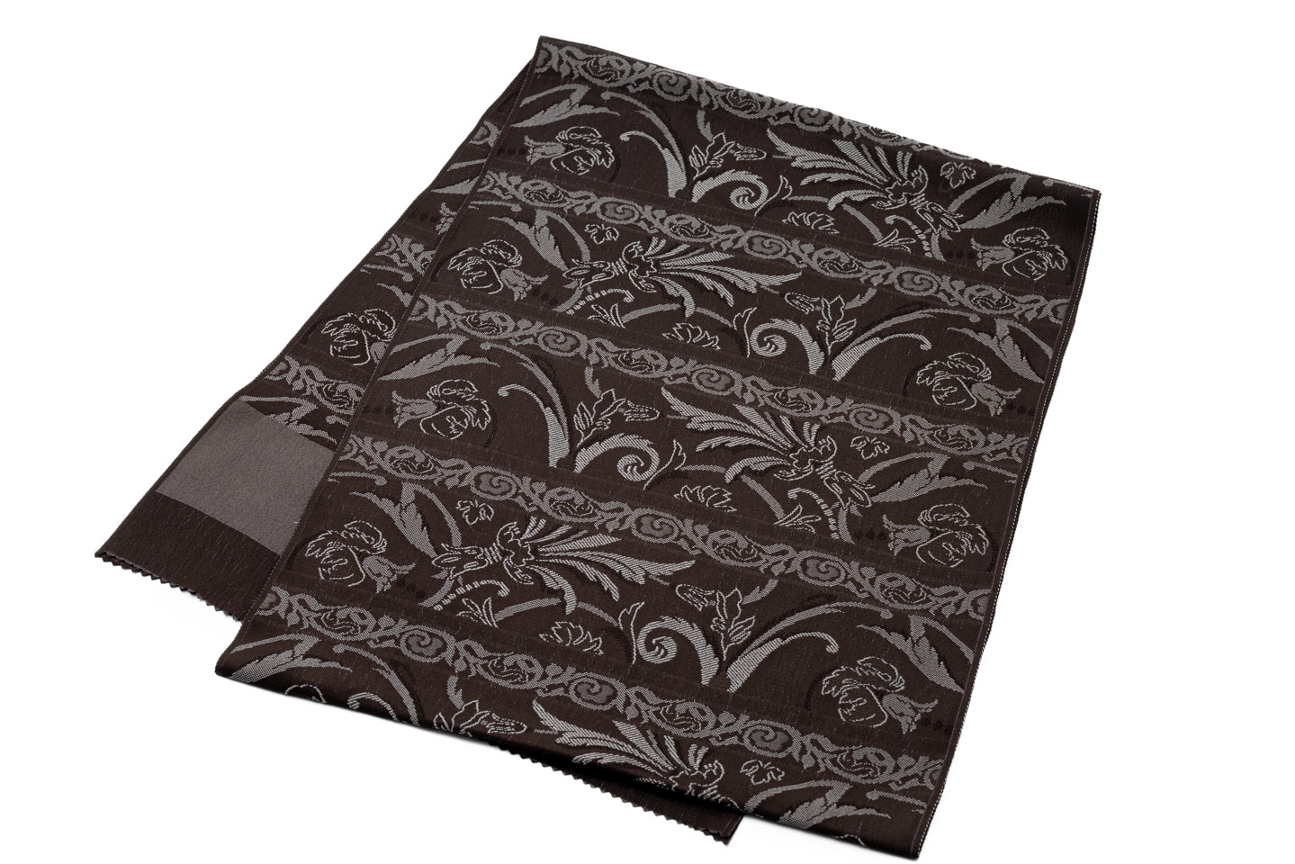 仙福屋の織り帯揚げ】 防染糸をつかって染め上げたアラベスク文様の