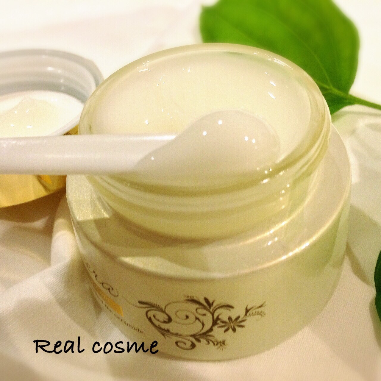 シュセラ モイストゲルをレビュー｜天然ヒト型セラミド配合の高保湿