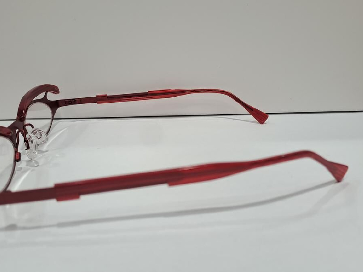 THEO - Eye witness OK