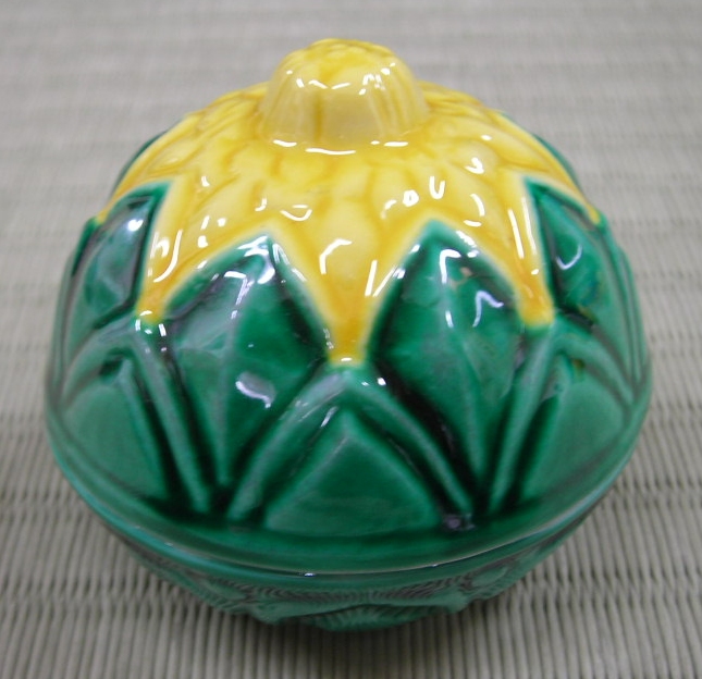 通販販売【茶道具】 形物香合 交趾 蕗薹 *手塚祥堂* 番付*東3段目10