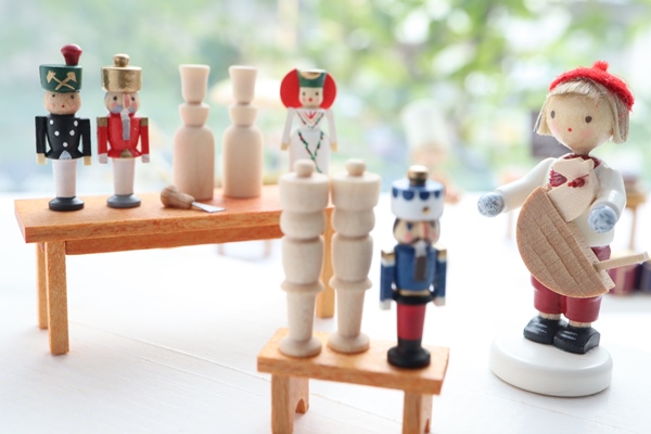 おもちゃ職人の店 – ドイツ・ザイフェンの木のおもちゃ seiffen