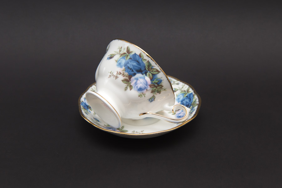 ロイヤル・アルバート ムーンライトローズ ティーカップ＆ソーサー