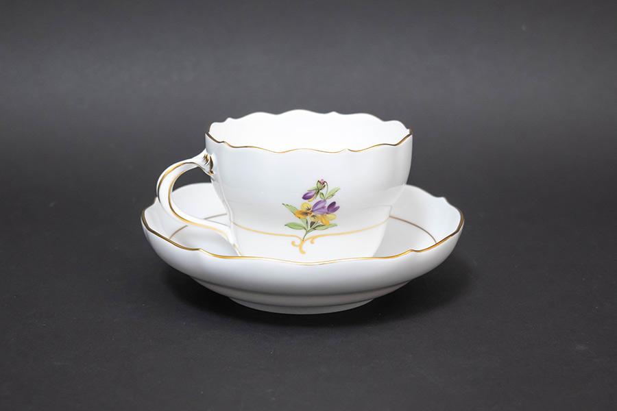 マイセン ゴールド＆フラワー（パンジー） ティー／コーヒー兼用カップ