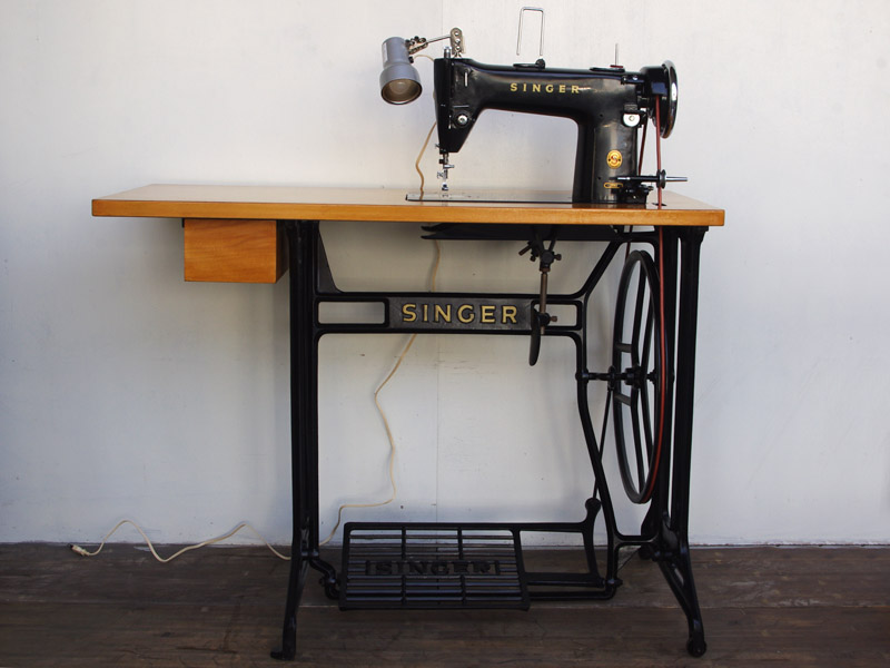 No.528 SINGER 188U シンガー製 職業用足踏みミシン：アンティーク