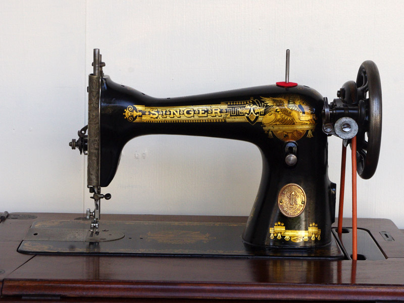 No.367 SINGER 15K シンガー製 家庭用足踏みミシン：アンティーク