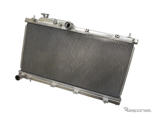 ゼロスポーツ、エンジンルーム内の温度上昇を抑える『BRZ/GR86』用