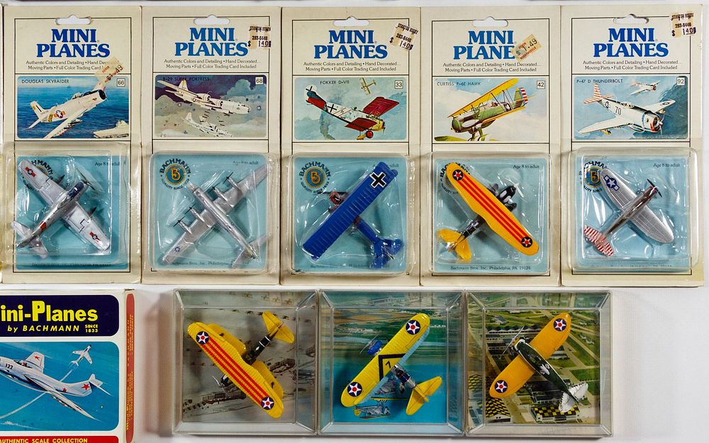 Bachmann Mini Plane Assortment sold at auction on 16th August