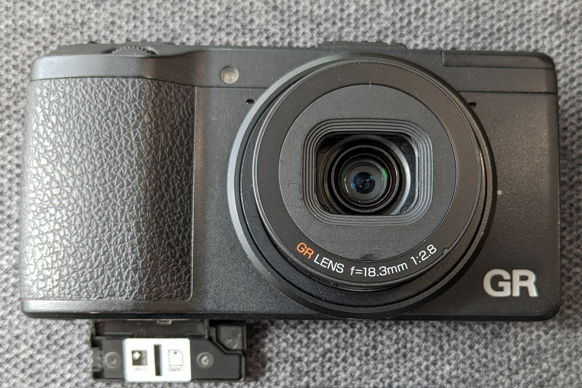 RICOH GR を修理に出した記録 - yet another pudding