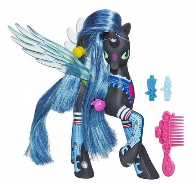 Queen Chrysalis Exclusive | My Little Pony