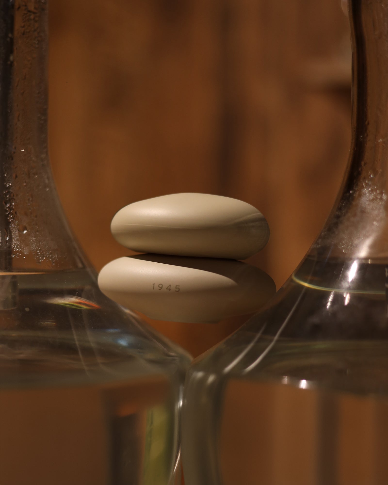 beige3_1600x.jpg?v=1746190300