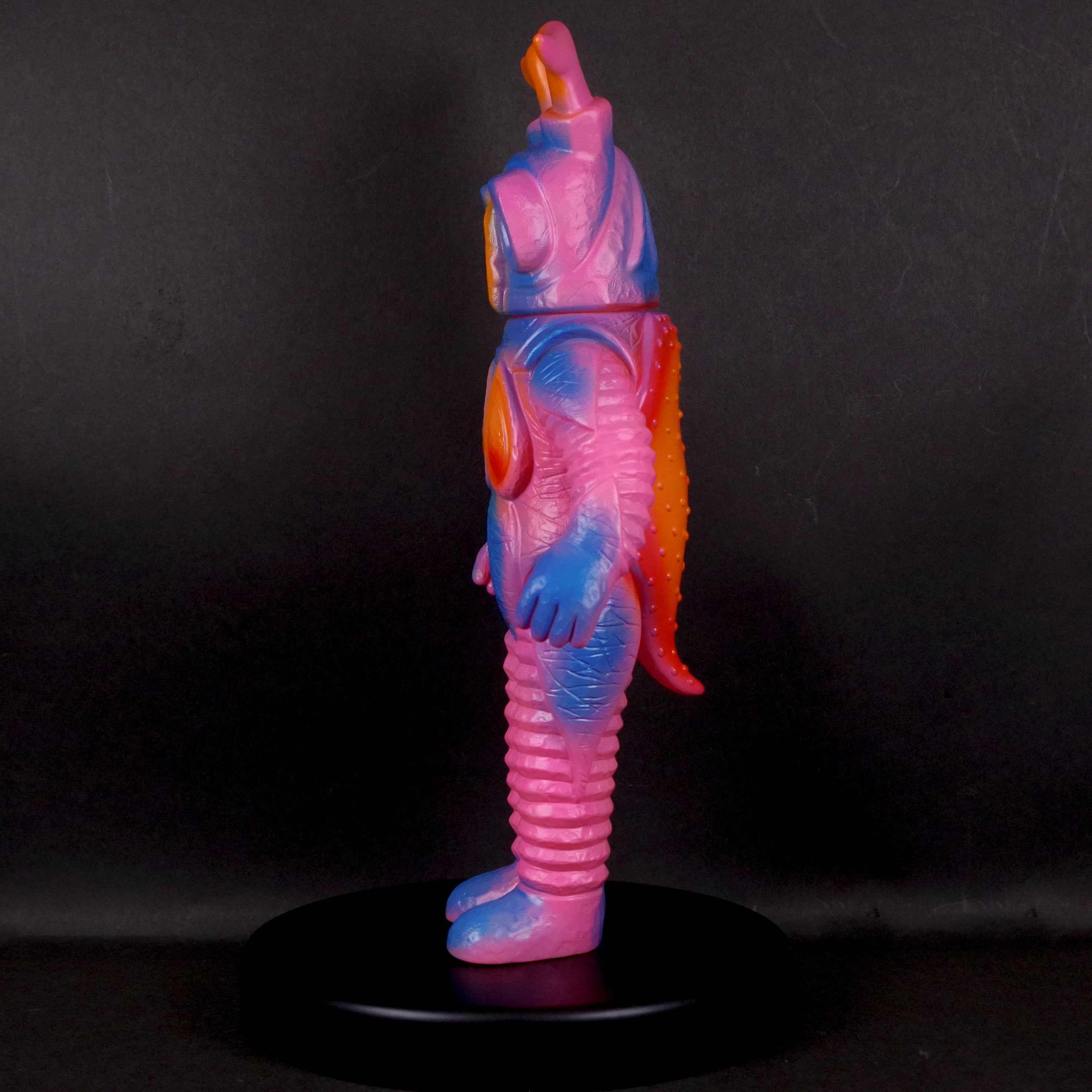 ブルマァク怪獣シリーズ ゼットン(ピンク) – セブンティーズ