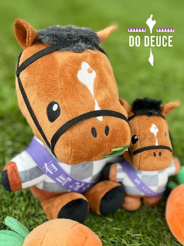 netkeibaオリジナル】ドウデュース・ぬいぐるみ中｜netkeiba
