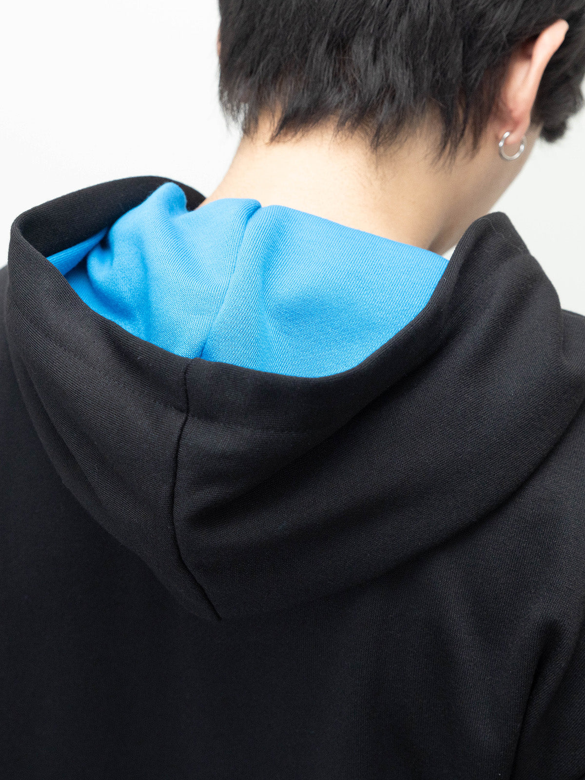 イクイノックス・ジップアップパーカー｜netkeiba