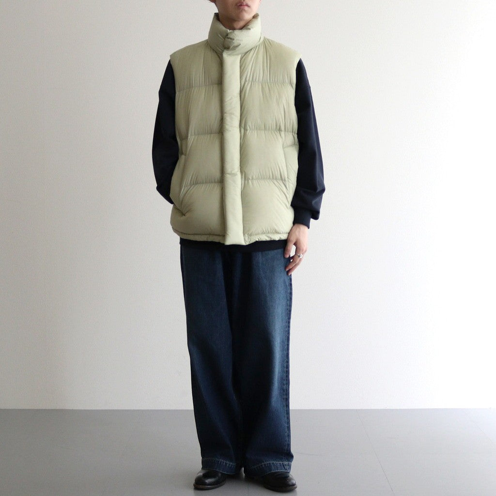 SUPER LIGHT NYLON RIPSTOP DOWN VEST #LIGHT KHAKI [A24AV03NL] – ciacura