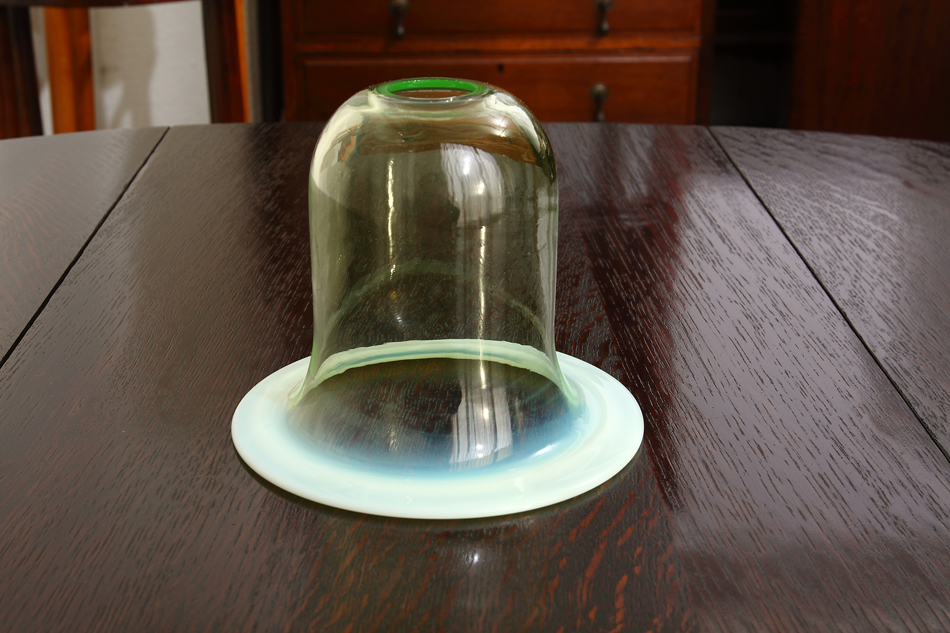 アンテイーク ウランガラス製の四角小物入れ ヴァセリン ガラス