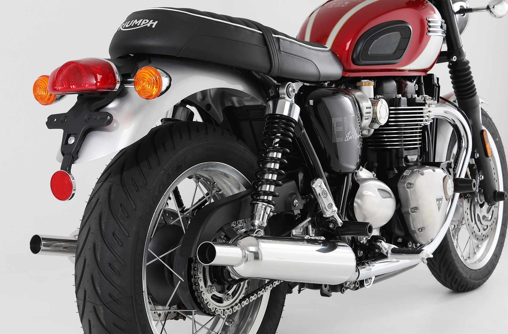 車検対応 スリップオンサイレンサー(Triumph Bonneville T120) | AELLA