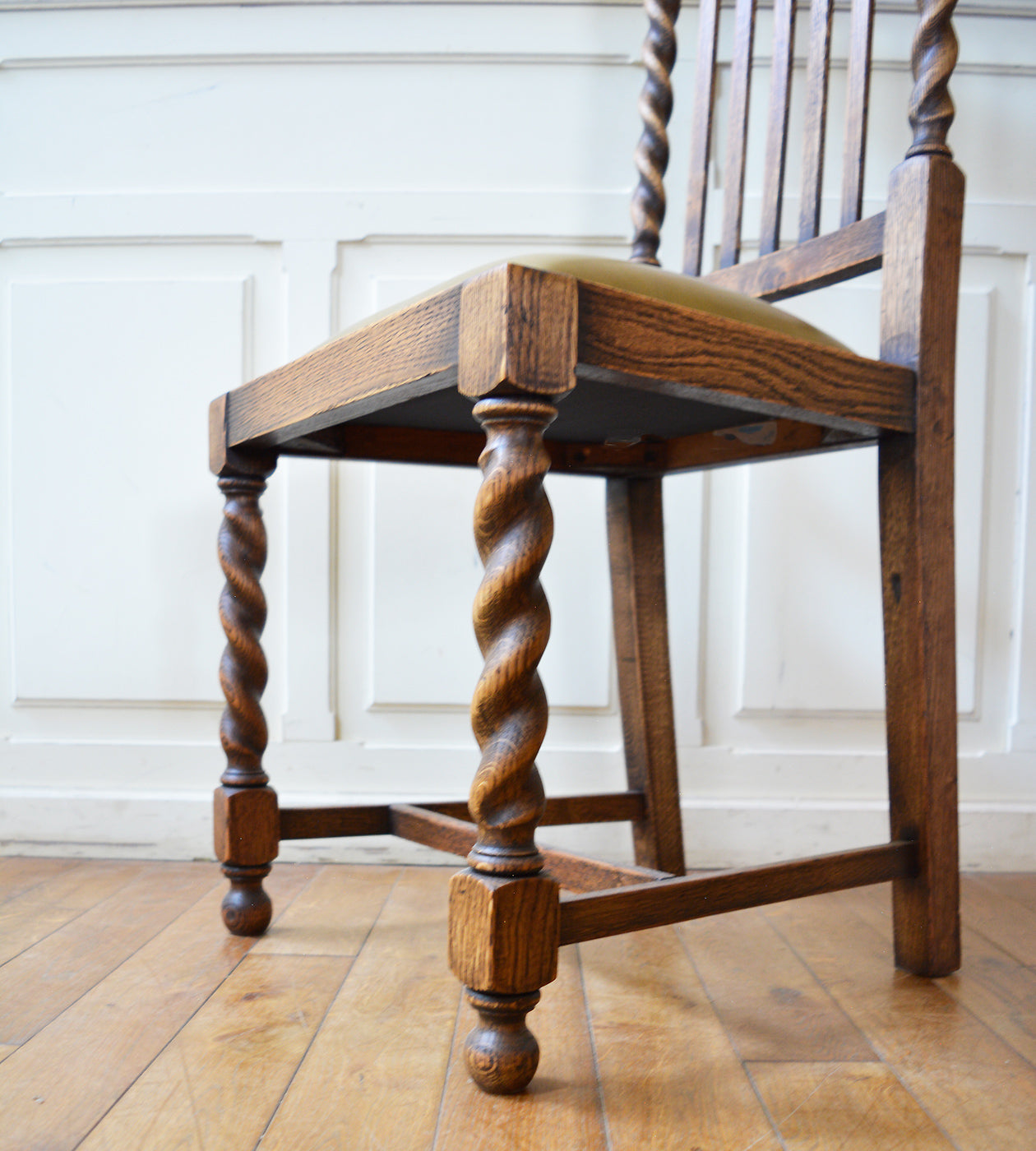 アンティークダイニングチェア 4脚セット – 英国アンティーク家具専門